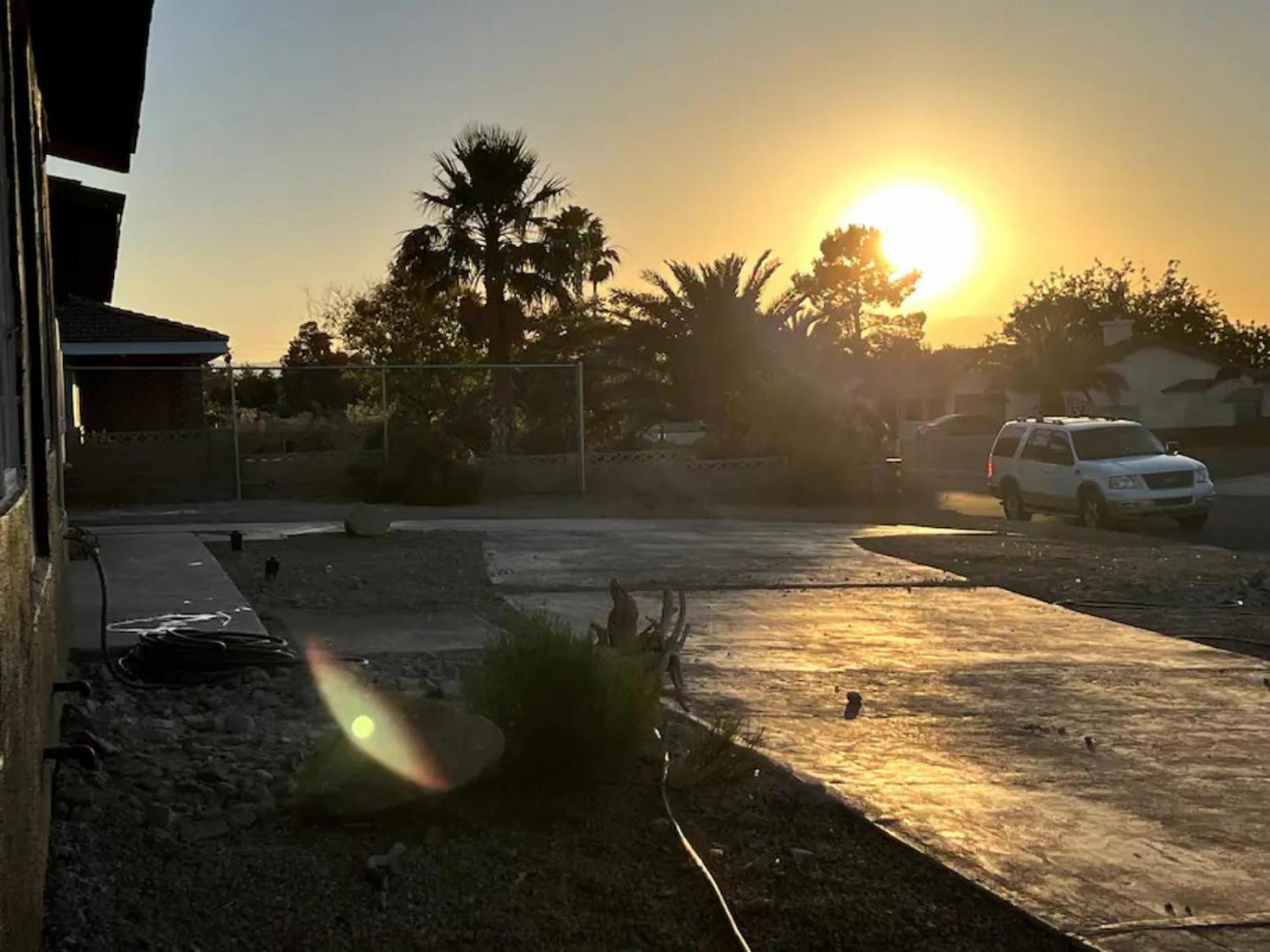 Lux Private Home - Pool, Billiards, 8 Smart Tvs, Board Games, Cotton Bedding - The Stone Sanctuary At Mccullough Hills Trailhead Las Vegas Extérieur photo