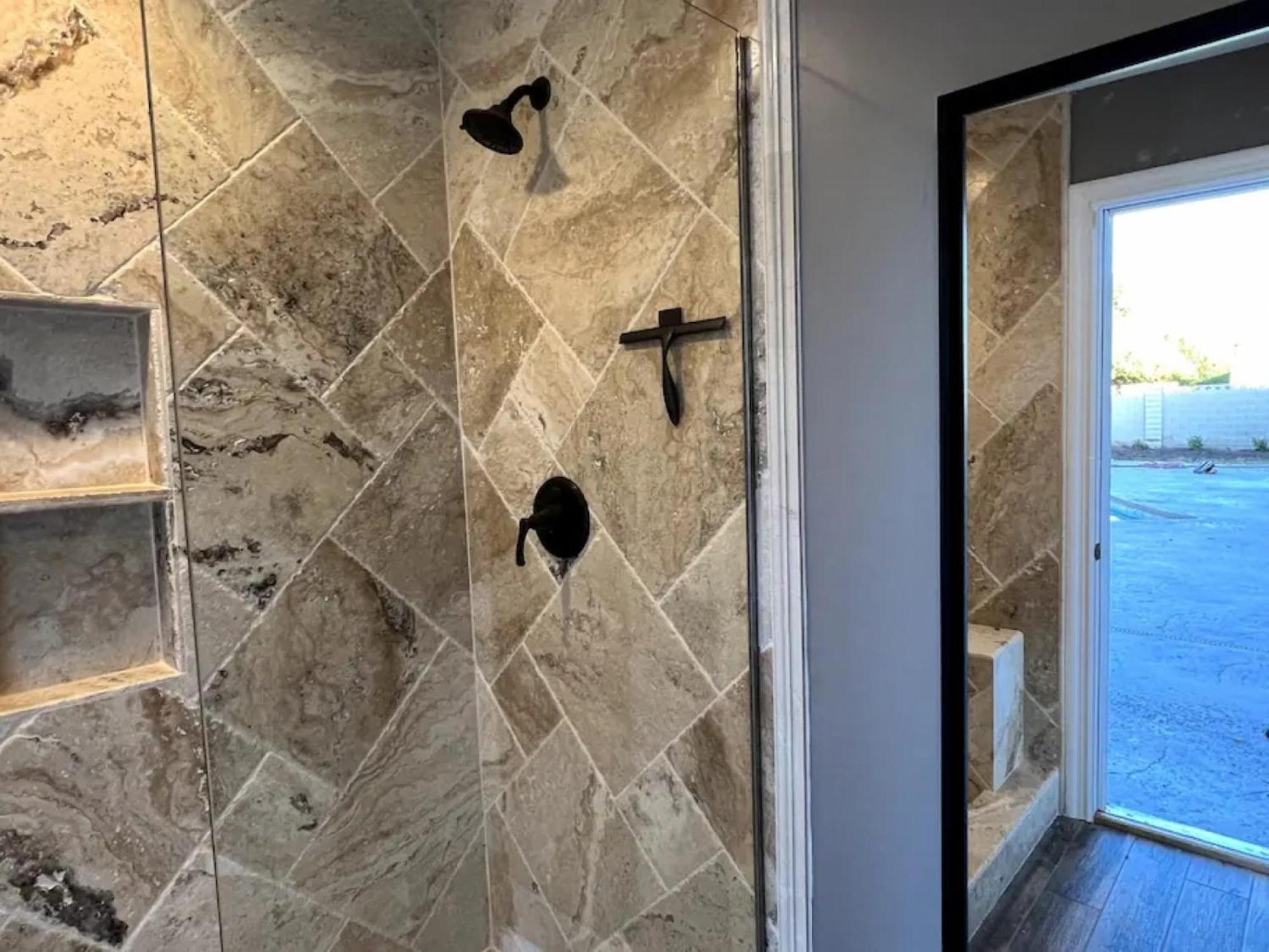 Lux Private Home - Pool, Billiards, 8 Smart Tvs, Board Games, Cotton Bedding - The Stone Sanctuary At Mccullough Hills Trailhead Las Vegas Extérieur photo