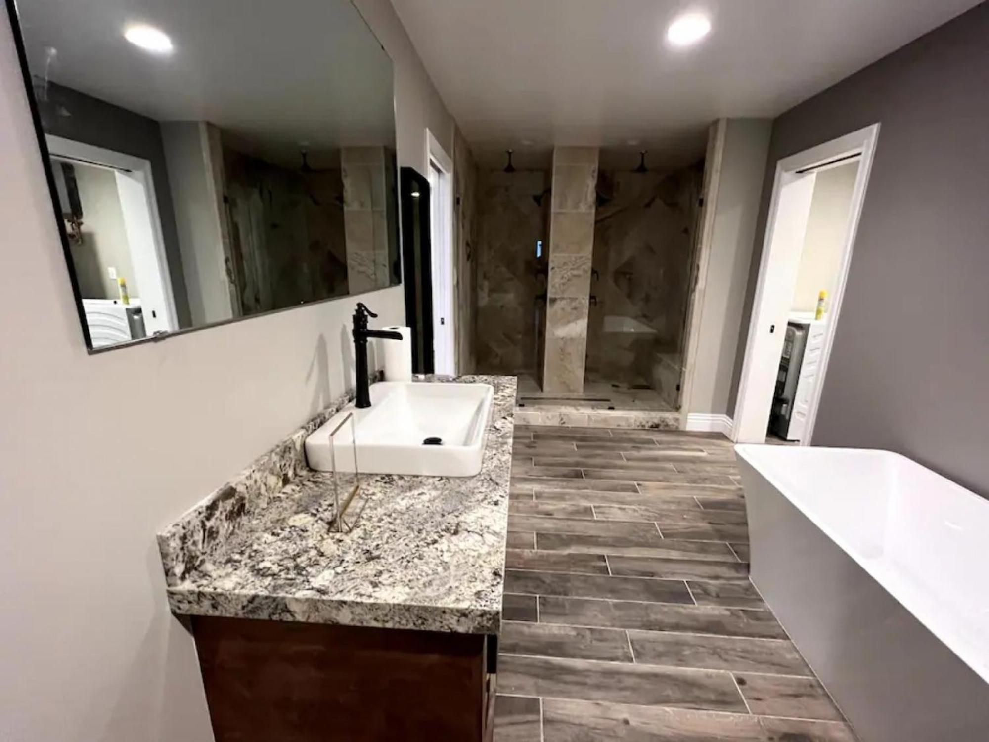 Lux Private Home - Pool, Billiards, 8 Smart Tvs, Board Games, Cotton Bedding - The Stone Sanctuary At Mccullough Hills Trailhead Las Vegas Extérieur photo